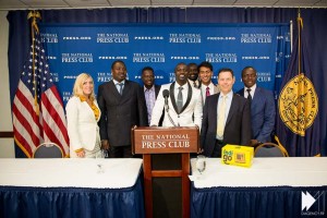 Akon-lighting-africa-the-national-press-club
